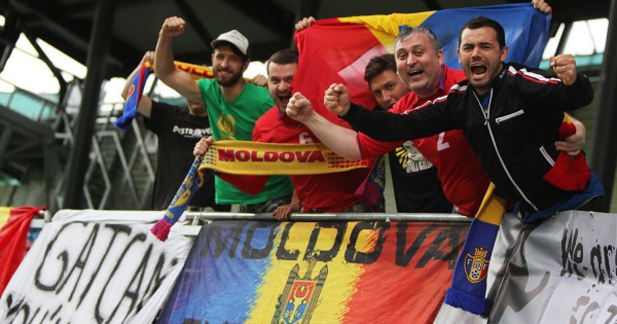 Фанаты сборной Молдовы