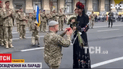 Із параду - під вінець: в центрі Києва ветеран АТО освідчився коханій (відео)
