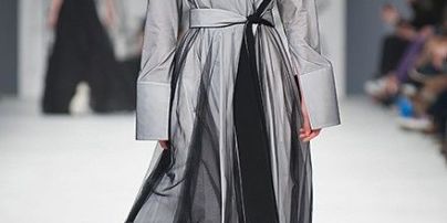 UFW: платья-кимоно и прозрачные топы в коллекции Кристины Бобковой