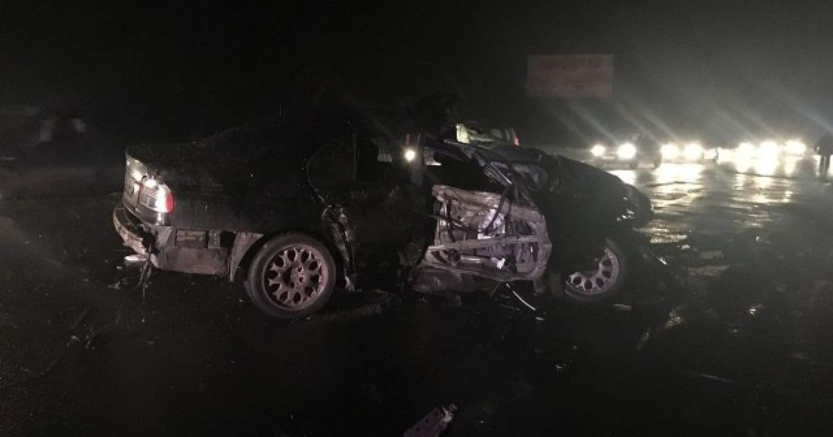 На Волині водій BMW влетів в рейсовий автобус: є загиблі