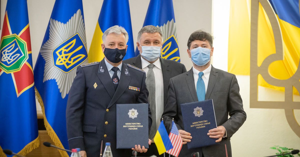 В Україні розпочинають оновлення державної гідрометеорологічної служби - Аваков