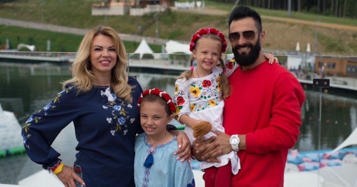 Kishe з родиною