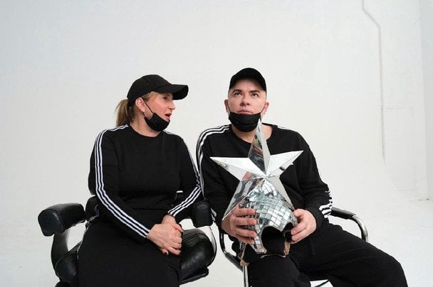 "Мама" Сердючки в забавном образе с Данилко ответила на языковой скандал: "Ждем новых идиотов"