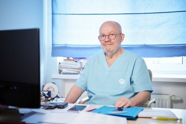Веселовський Віктор Вікторович, медичний директор