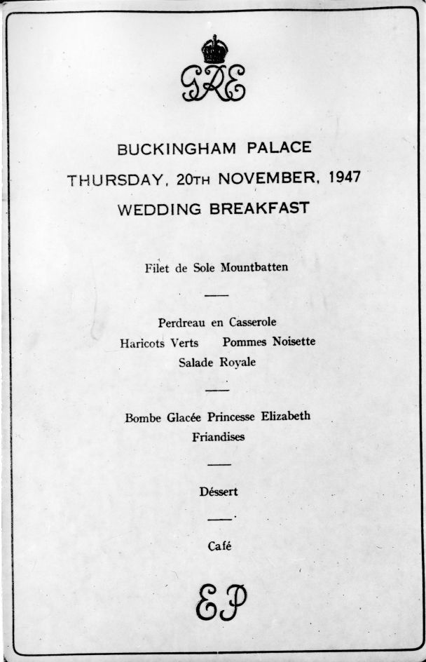 Репродукція меню весільного сніданку, що відбувся у Букінгемському палаці в Лондоні 20 листопада 1947 року після весілля принцеси Єлизавети та принца Філіпа / © Associated Press
