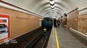В киевском метро пассажир упал под поезд: движение поездов остановлено. Фото: ГСЧС Киева
