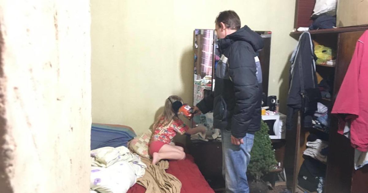 Донька постраждалої залишилась з вітчимом