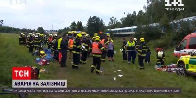 Новости мира: два пассажирских поезда столкнулись на западе Чехии