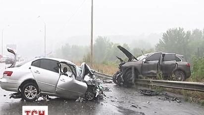 Porsche Cayenne вилетів на зустрічну смугу і врізався у Hyundai
