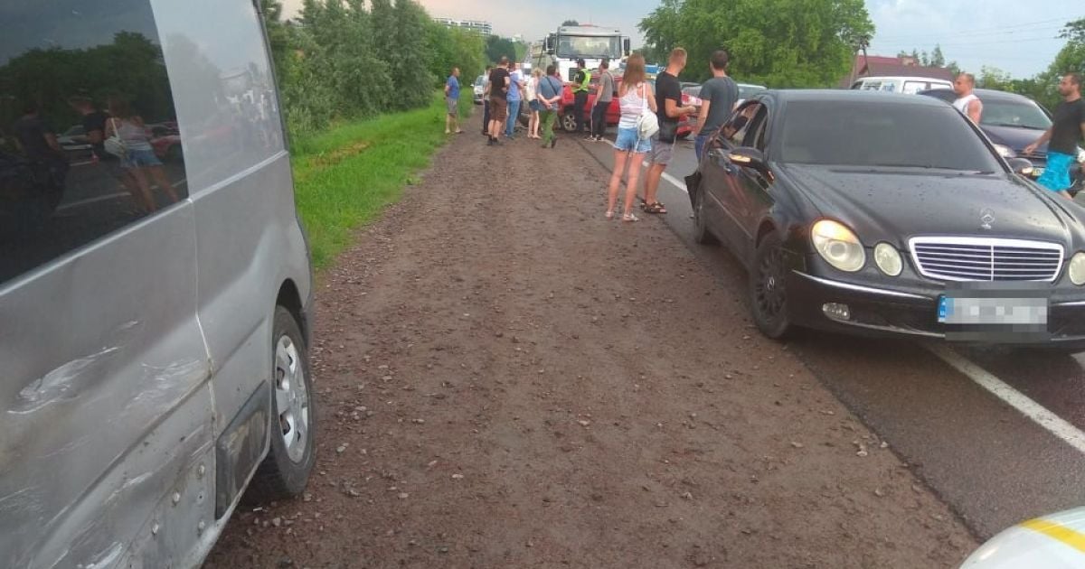 Зіткнення_3 / © facebook.com/Патрульная полиция Львова