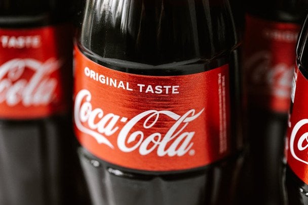 Фосфорна кислота в Coca‑Cola: що приховує ваш улюблений газований напій