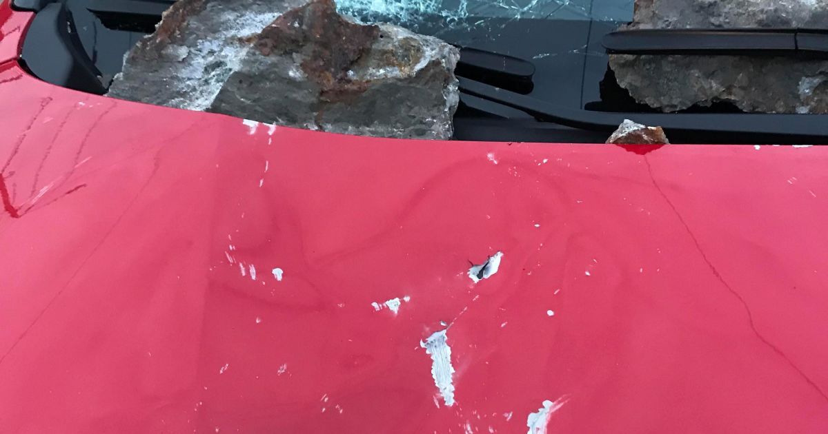 Дегтярівський міст обвалився на машину_6 / © Валентина Доброта/ТСН