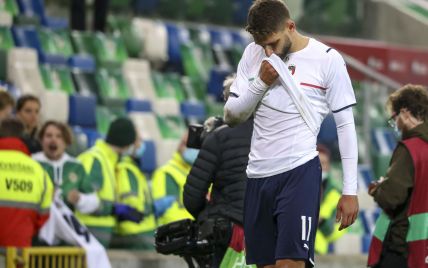 Футболіст збірної Італії поліз бити вболівальника після ганебного вильоту в кубку (відео)