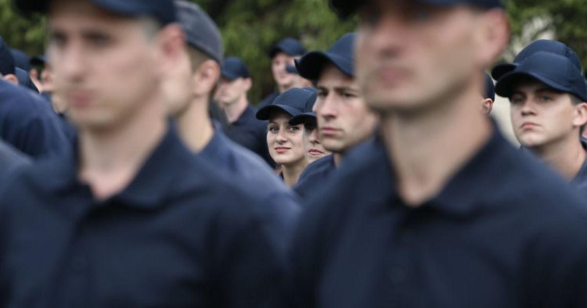 У патрульных сегодня был выпускной / © УНИАН