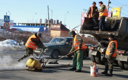 В Украине наконец откажутся от ремонтов дорог зимой