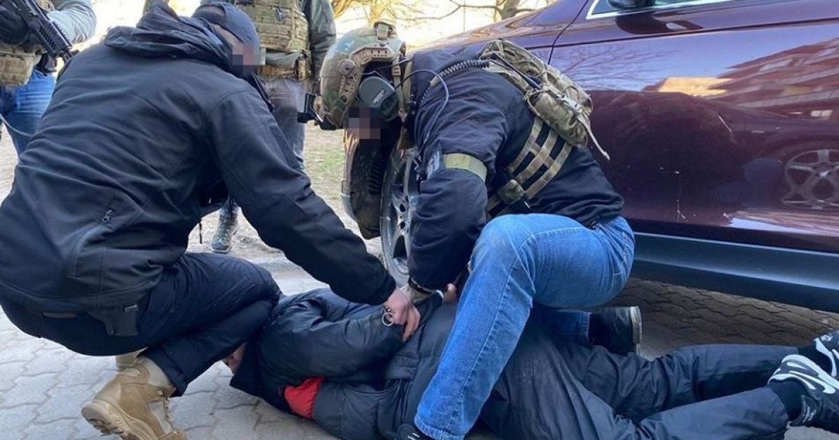 На Закарпатье задержали рэкетиров, которых "крышевал" местный депутат