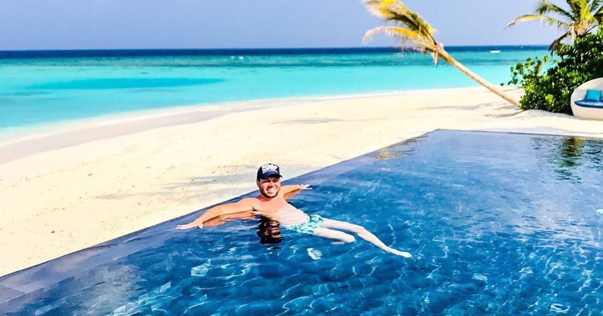 Андре Тан признался, сколько ему стоил "райский" отпуск на Мальдивах