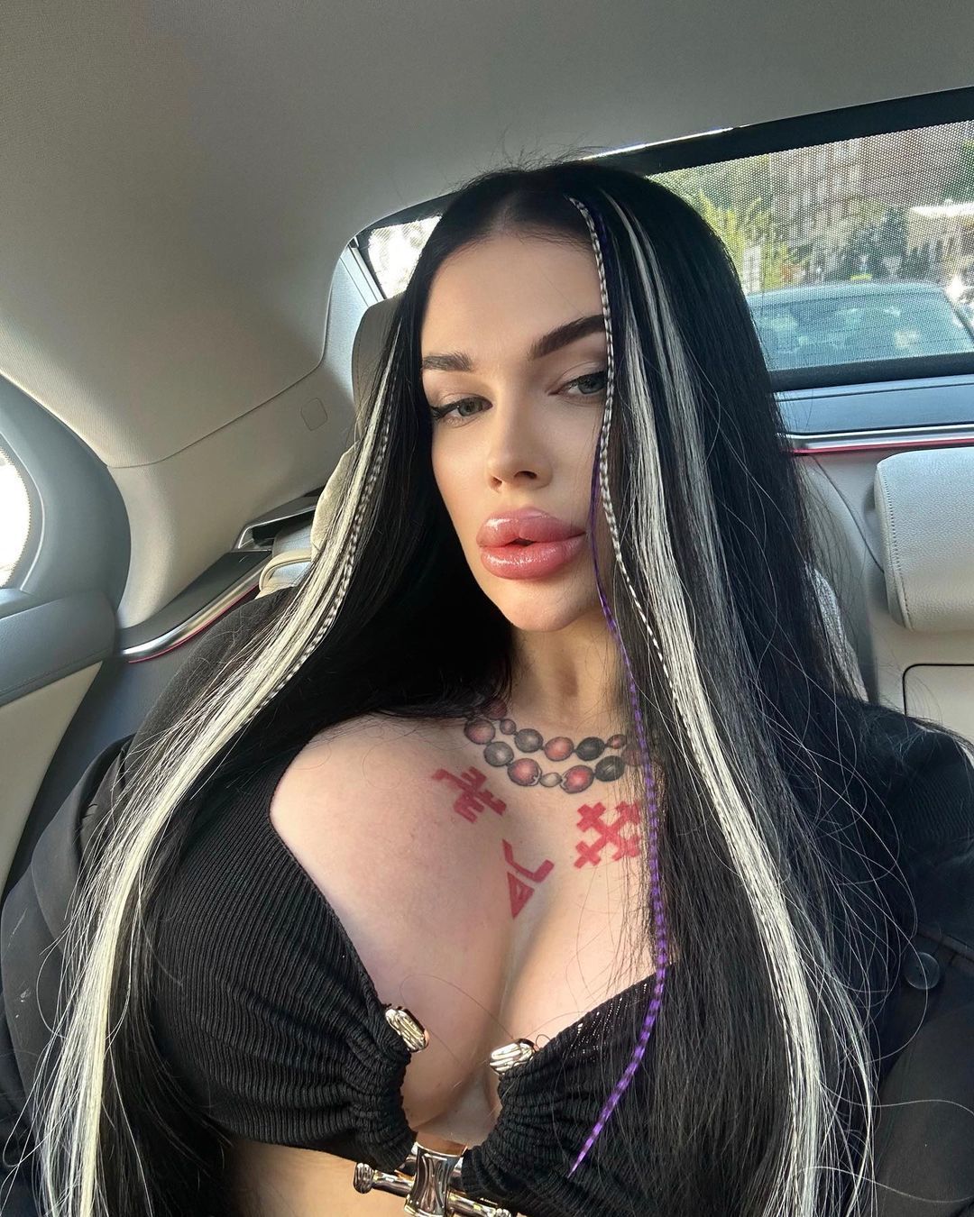 Порно пизда жұмыста