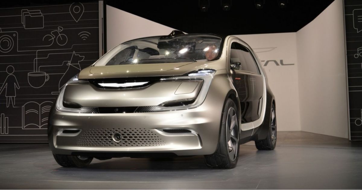 В Лас-Вегасе дебютировал электрический минивэн Chrysler Portal Concept
