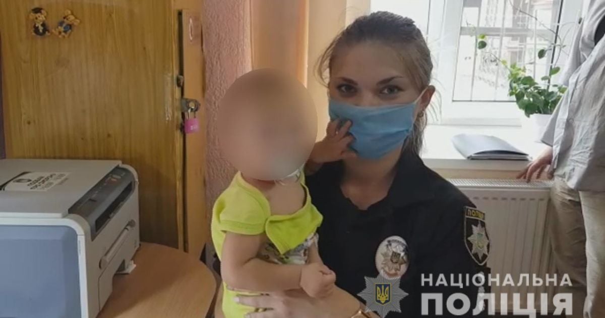 В Одессе женщина оставила 7-месячного сына подруге и исчезла