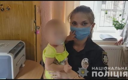В Одесі жінка залишила 7-місячного сина подрузі і зникла