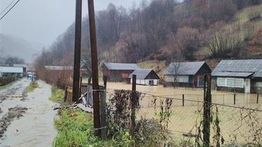 Вода добралась до будинків мешканців села Богдан, на Закарпатті. / © Час Закарпаття