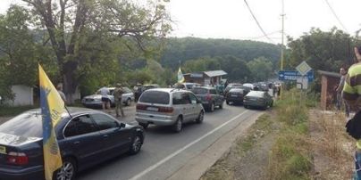 Против блокировщиков границы на Закарпатье откроют уголовное дело