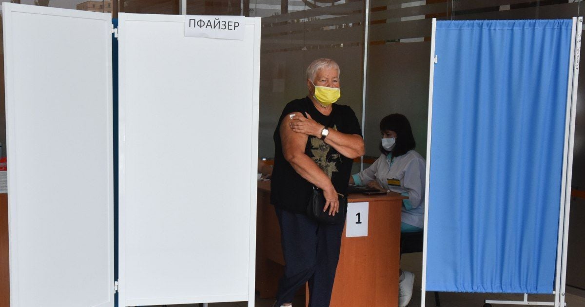 Пилотный проект: в Полтавской области проведут выездную вакцинацию пенсионеров