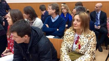 Савченко надела аутентичный национальный костюм, который ей привезла сестра Вера / © Фото Валентины Мудрык/ТСН