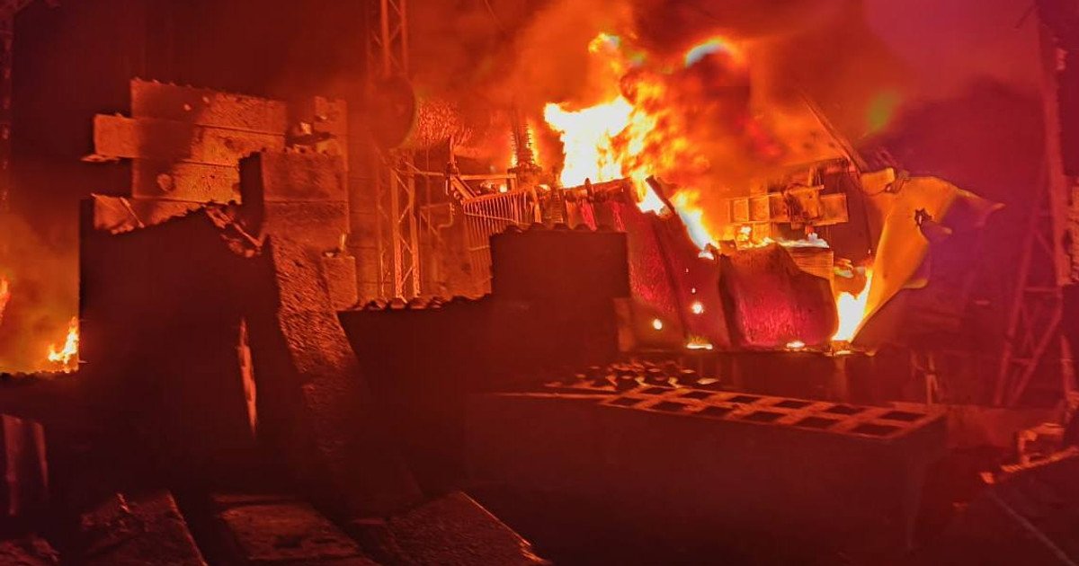 Пожежа в Ізмаїлі внаслідок атаку у ніч проти 22 жовтня