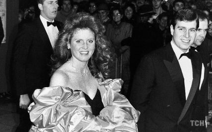 В вечернем платье и под руку с мужем: как Сара Йоркская и принц Эндрю в кино ходили