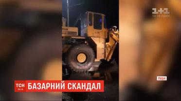 Три человека получили травмы во время сноса рынка в Луцке