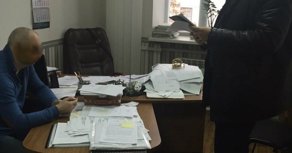 Проректор Київської держакадемії водного транспорту вимагав хабар за зарахування студента