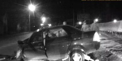 Кровавое ДТП в Ивано-Франковске: авто "расплющилось" после удара об электроопору, погибло 2 людей