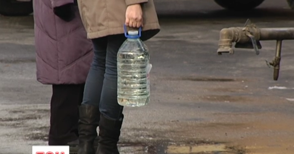 В микрорайоне Бортничи из стран текла зараженная кишечной палочкой вода