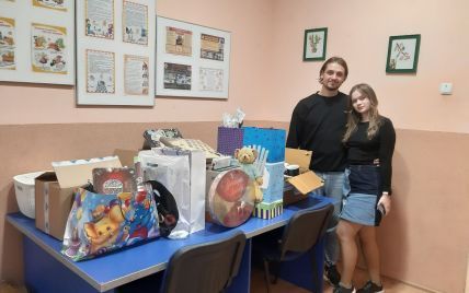 В Івано-Франківську молодятам на весілля замість квітів дарували іграшки: їх вони передали дітям з притулку