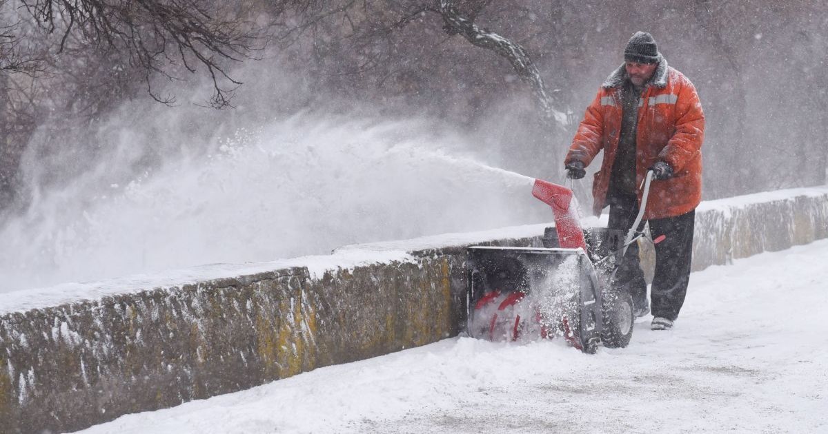 Весна в Украине начнется с сильными морозами, снегопадами и метелями. Прогноз на 1-5 марта