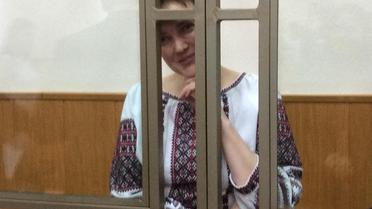 Савченко надела аутентичный национальный костюм, который ей привезла сестра Вера / © Фото Валентины Мудрык/ТСН