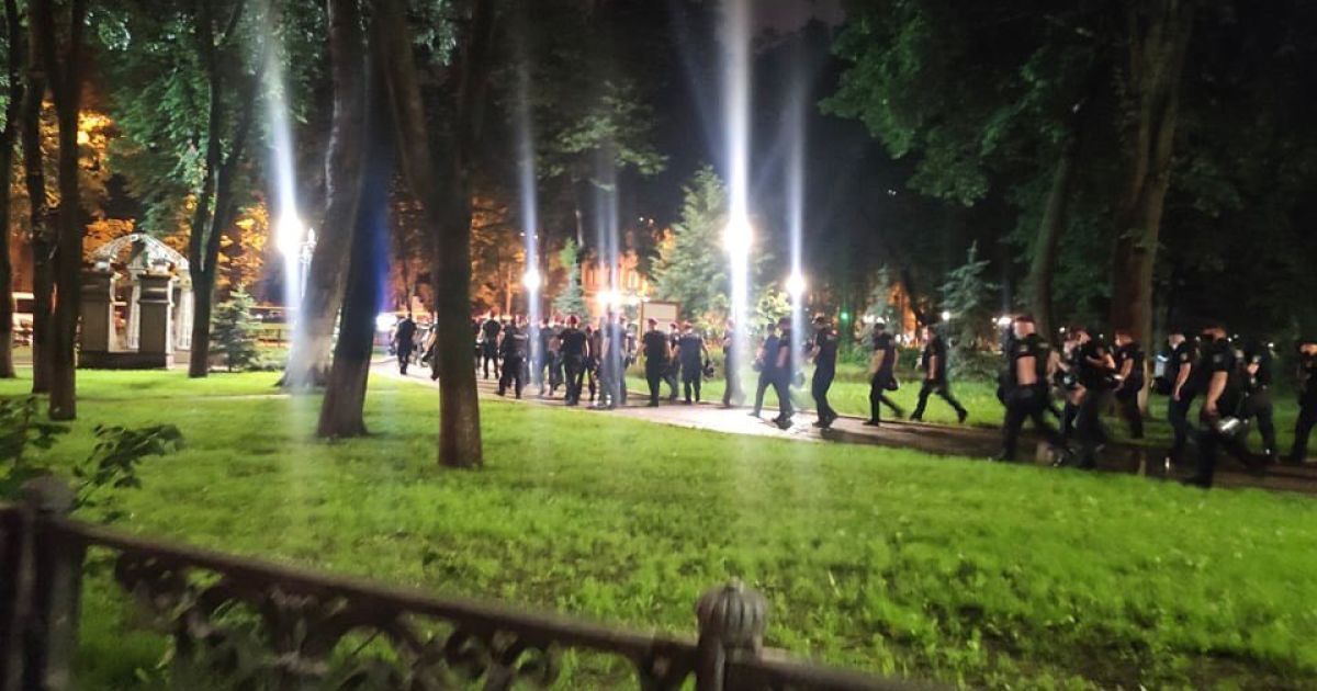 протест зі Стерненком під будинком Зеленського_1 / © Фото Наталії Нагорної/ТСН
