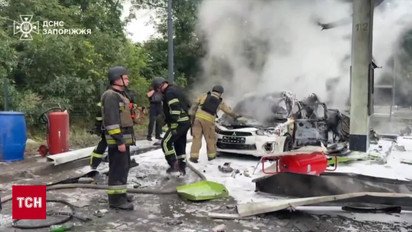 Ушла на фронт в 19, попала под обстрел, сама наложила себе турникет, сейчас в больнице! История медики Карины