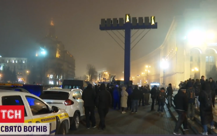 Найвищу в Україні Менору встановили у Києві на Майдані Незалежності: не минулося без інциденту