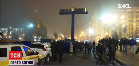 Найвищу в Україні Менору встановили у Києві на Майдані Незалежності: не минулося без інциденту