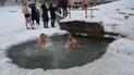 Львовян призвали отказаться от ныряния в прорубь на Крещение: в чем причина