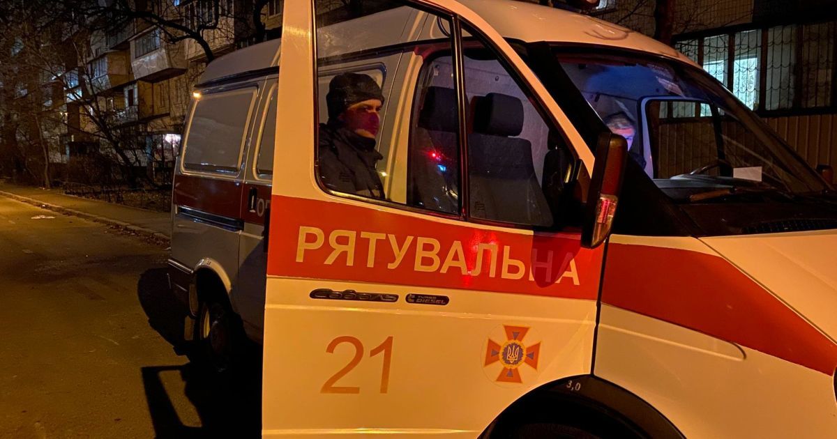 У Києві на Оболоні горіла багатоповерхівка