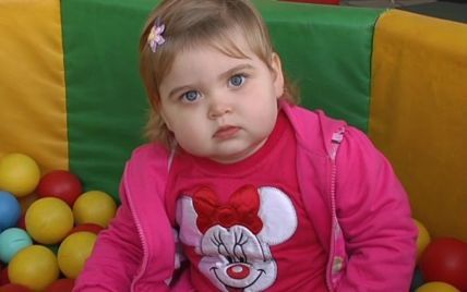 Допоможіть 2-річній Даринці з Луганщини вилікуватись від страшної хвороби