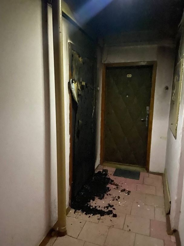 Спалені двері / © Національна поліція Києва