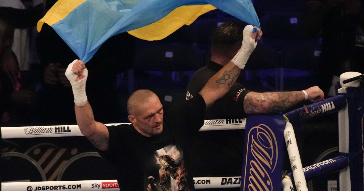 "Украина возвращает свое!": Зеленский отреагировал на сенсационную победу Усика над Джошуа
