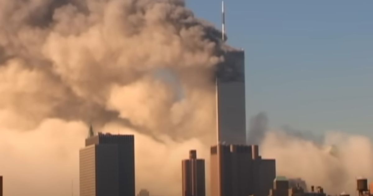 Кадр теракта 9/11 / Фото: YouTube/@keisugimoto570