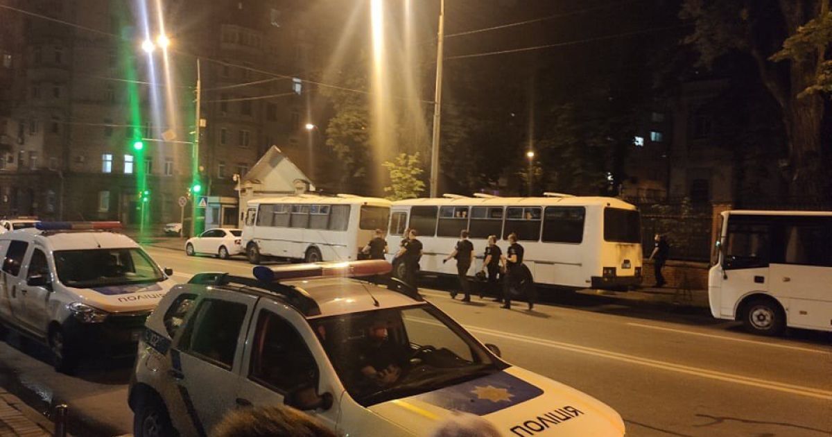 протест зі Стерненком під будинком Зеленського_8 / © Фото Наталії Нагорної/ТСН