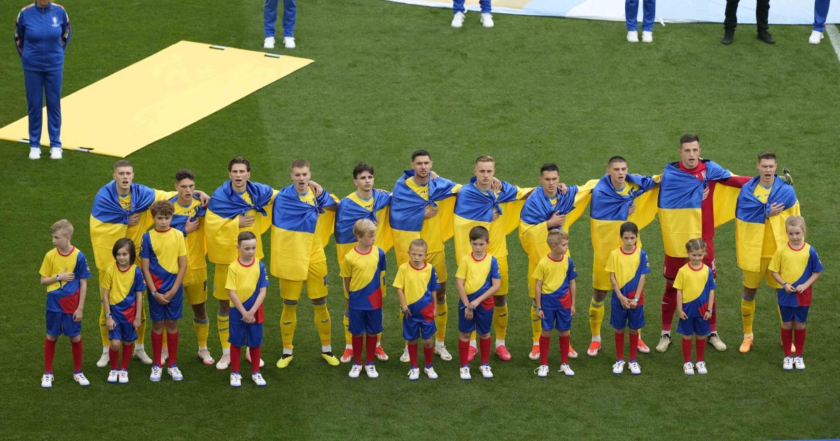 Збірна України з футболу